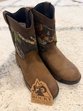 Rocky Brown Leather and Camo Pull-On Work Boots; Big Kids 5.5